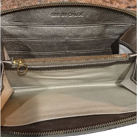 See By Chloe Metallic Leather Zip Around Wallet 🤩❤️‍🔥